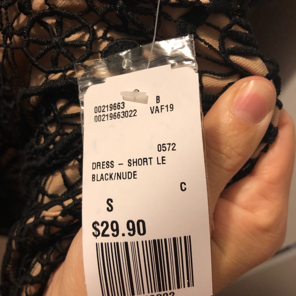 Dress - Picture 3 of 3